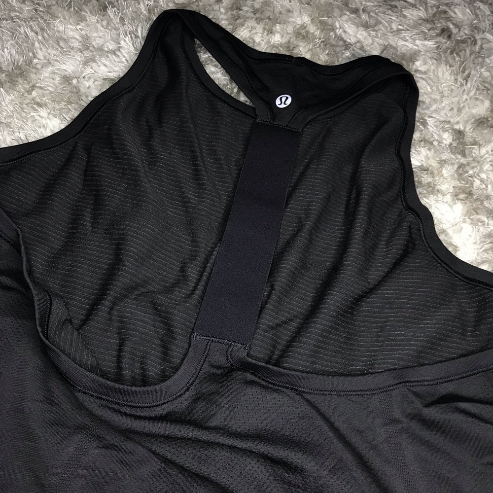 COPY - LULULEMON TANK🍋!!